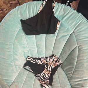 Zebra chain print bikini set